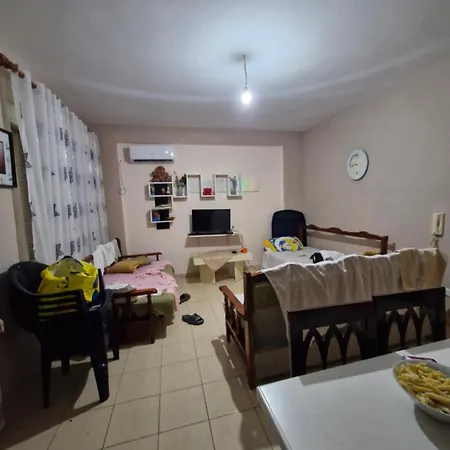 Apartamento Mars Golem (Tirana)